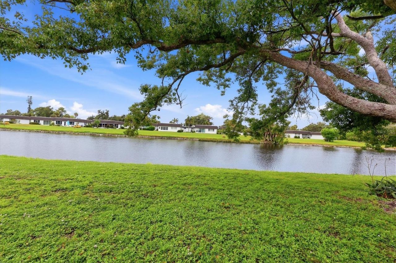 3944 Lakeside Road, Unit 160, Sarasota, FL 34232 Photo