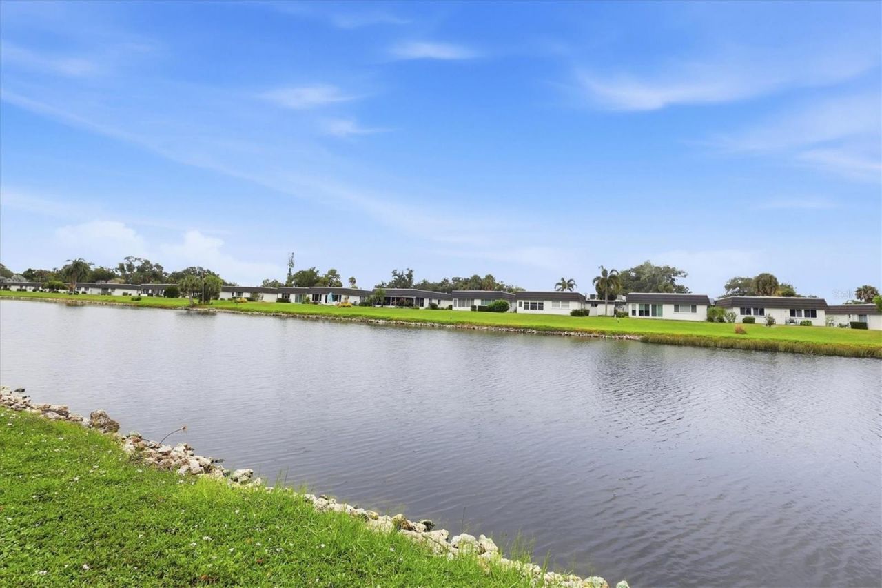 3944 Lakeside Road, Unit 160, Sarasota, FL 34232 Photo
