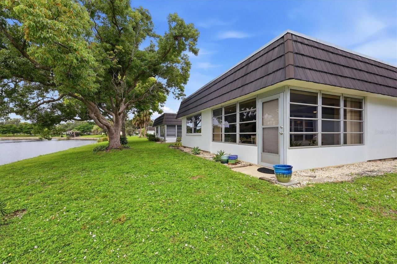3944 Lakeside Road, Unit 160, Sarasota, FL 34232 Photo