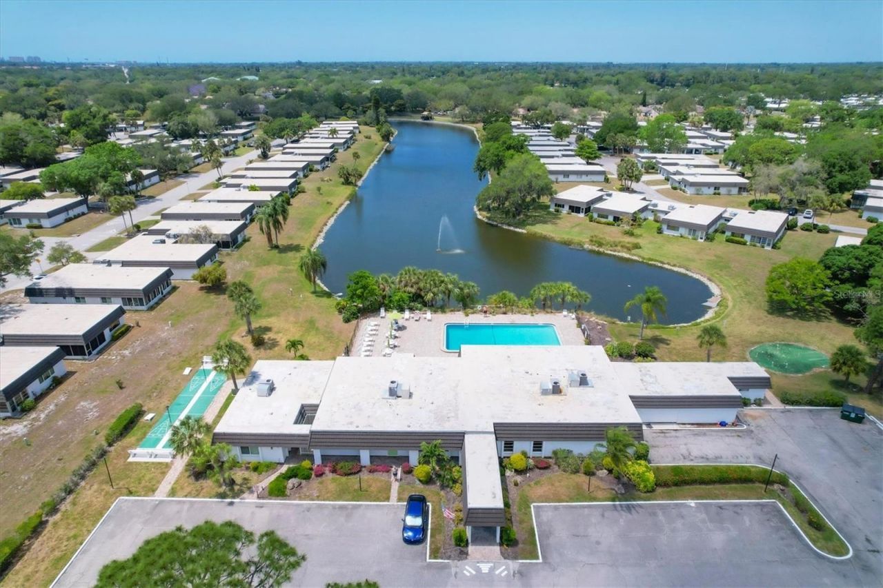 3944 Lakeside Road, Unit 160, Sarasota, FL 34232 Photo