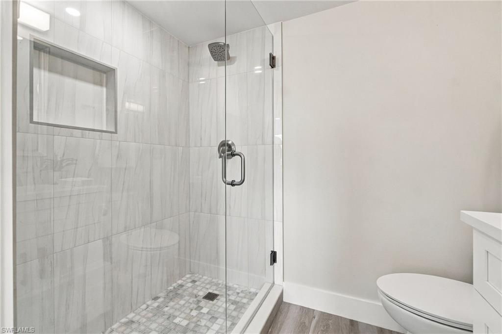29 High Point Cir E, Unit 204, Naples, FL 34103 Photo