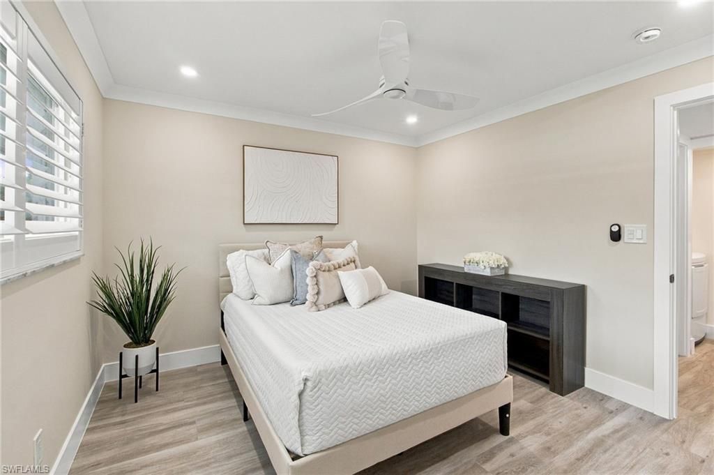 29 High Point Cir E, Unit 204, Naples, FL 34103 Photo