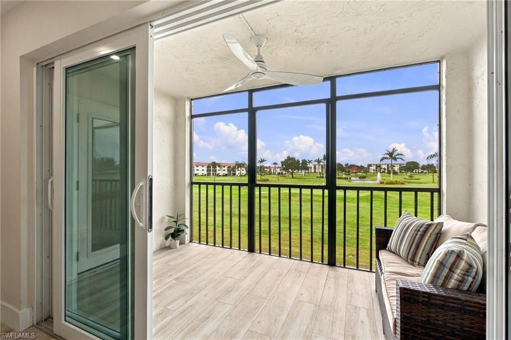 29 High Point Cir E, Unit 204, Naples, FL 34103 Photo