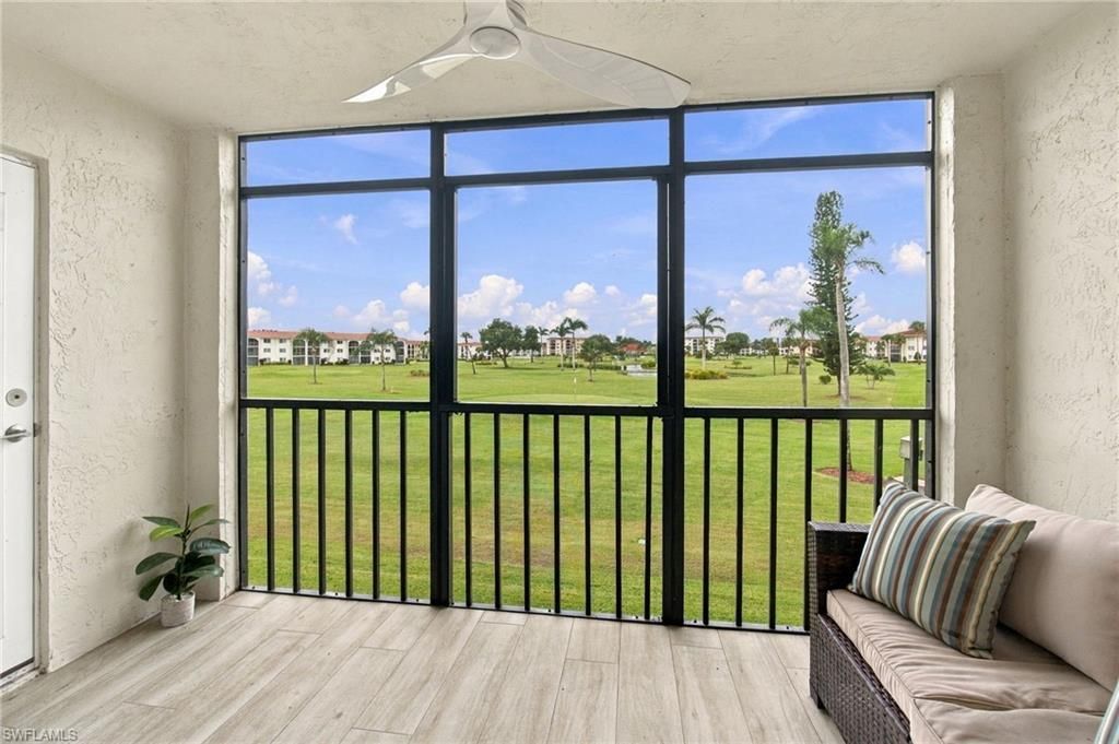 29 High Point Cir E, Unit 204, Naples, FL 34103 Photo