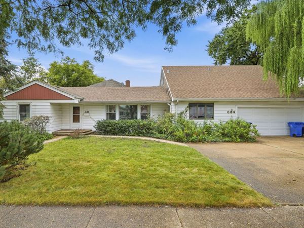 834 S Wolf Road , Des Plaines, IL 60016