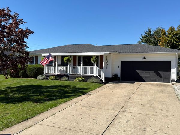 1351 Luckee Avenue, Heath, OH 43056