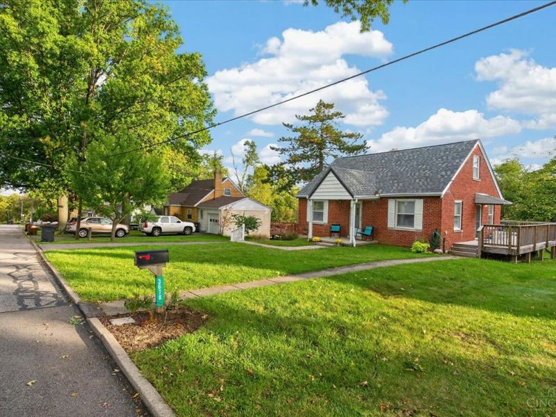 3678 Paramount Ridge Lane, Green Township, OH 45247 Photo 3