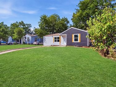 905 E Shaw Street, Fort Worth, TX 76110