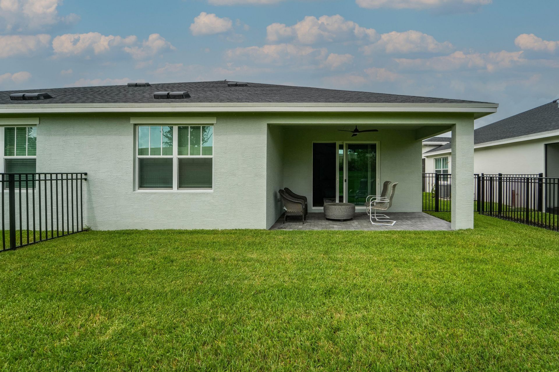 1745 SE Crosswood Way, Port Saint Lucie, FL 34984 Photo