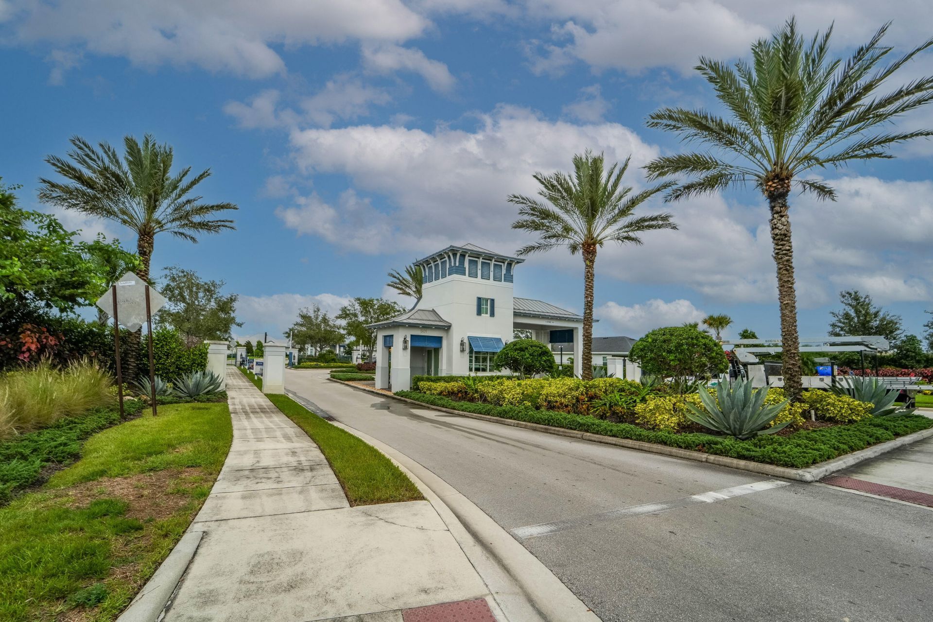 1745 SE Crosswood Way, Port Saint Lucie, FL 34984 Photo
