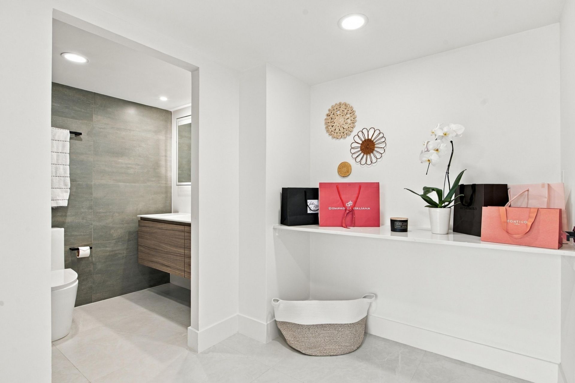 3140 S Ocean Drive, Unit 610, Hallandale Beach, FL 33009 Photo