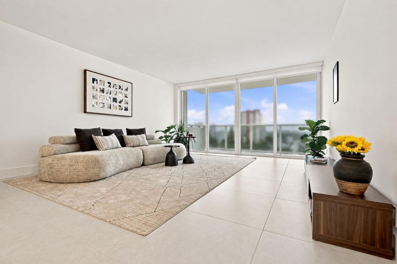 3140 S Ocean Drive, Unit 610, Hallandale Beach, FL 33009 Photo