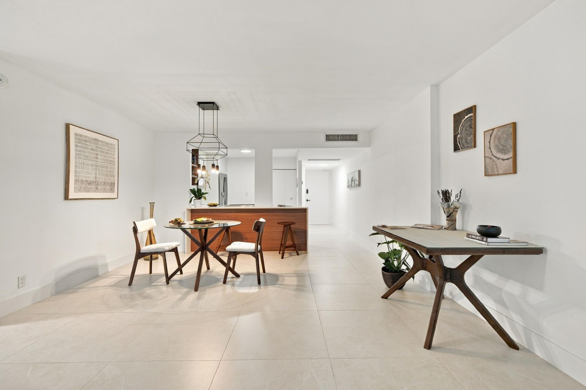 3140 S Ocean Drive, Unit 610, Hallandale Beach, FL 33009 Photo