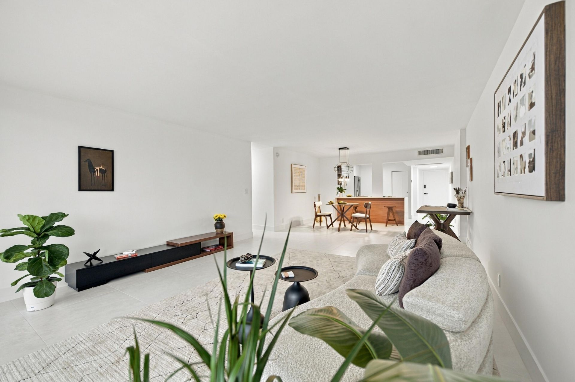 3140 S Ocean Drive, Unit 610, Hallandale Beach, FL 33009 Photo