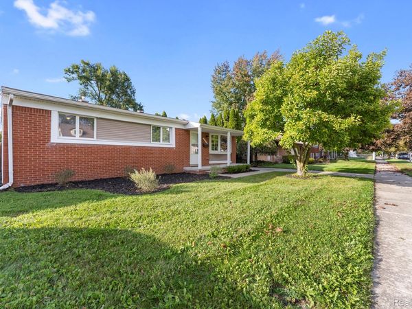 31700 Lafler Drive, Rockwood, Mi 48173