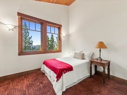 12797 Crest Way, Truckee, CA 96161 Photo