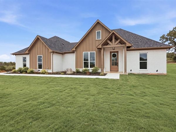 124 Norene Lane, Weatherford, TX 76088