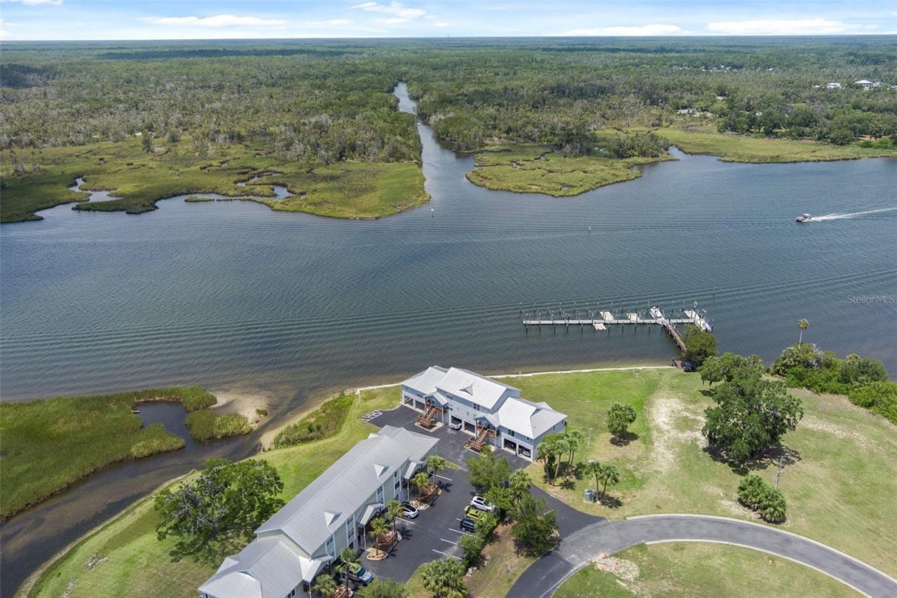 2857 N Rivers Edge Boulevard , Unit 214, Crystal River, FL 34429 Photo