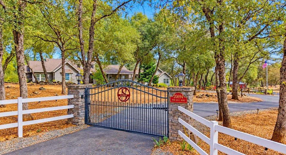 20694 Wildwood West Dr, Penn Valley, CA 95946 Photo