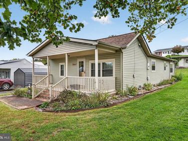 6161 RANDALL STREET, MOUNT JACKSON, VA 22842