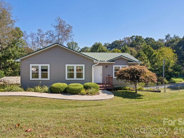 74 Ridgeline Road , Clyde, NC 28721