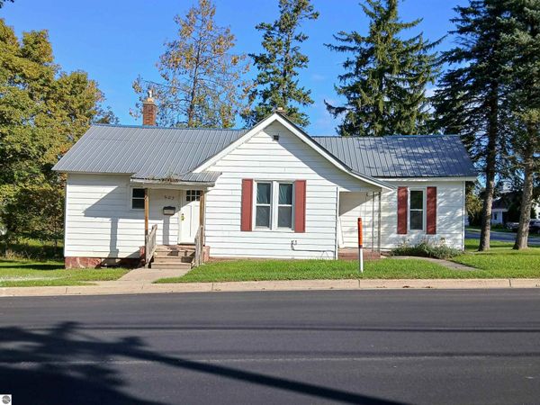 607 Wright Street W, West Branch, MI 48661