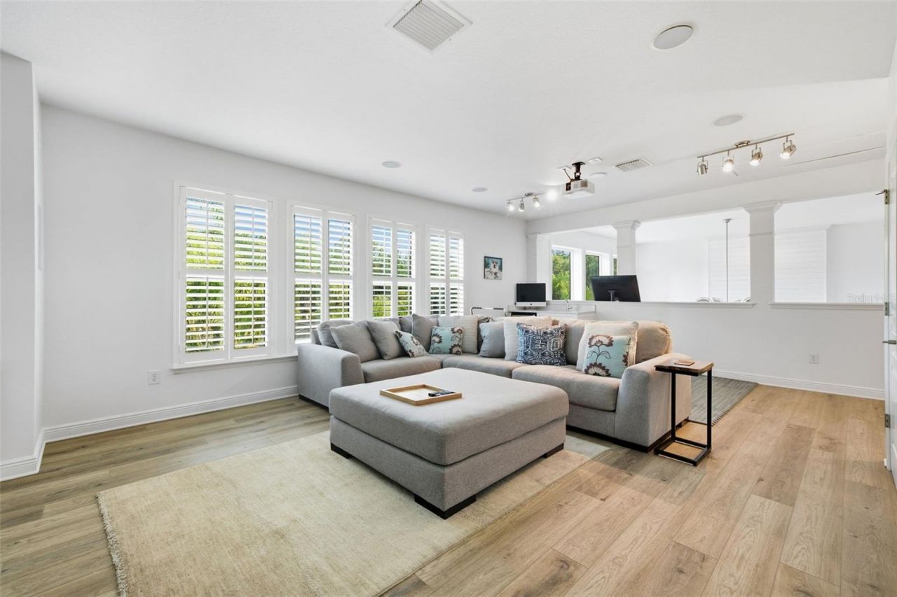 14637 Canopy Drive, Tampa, FL 33626 Photo