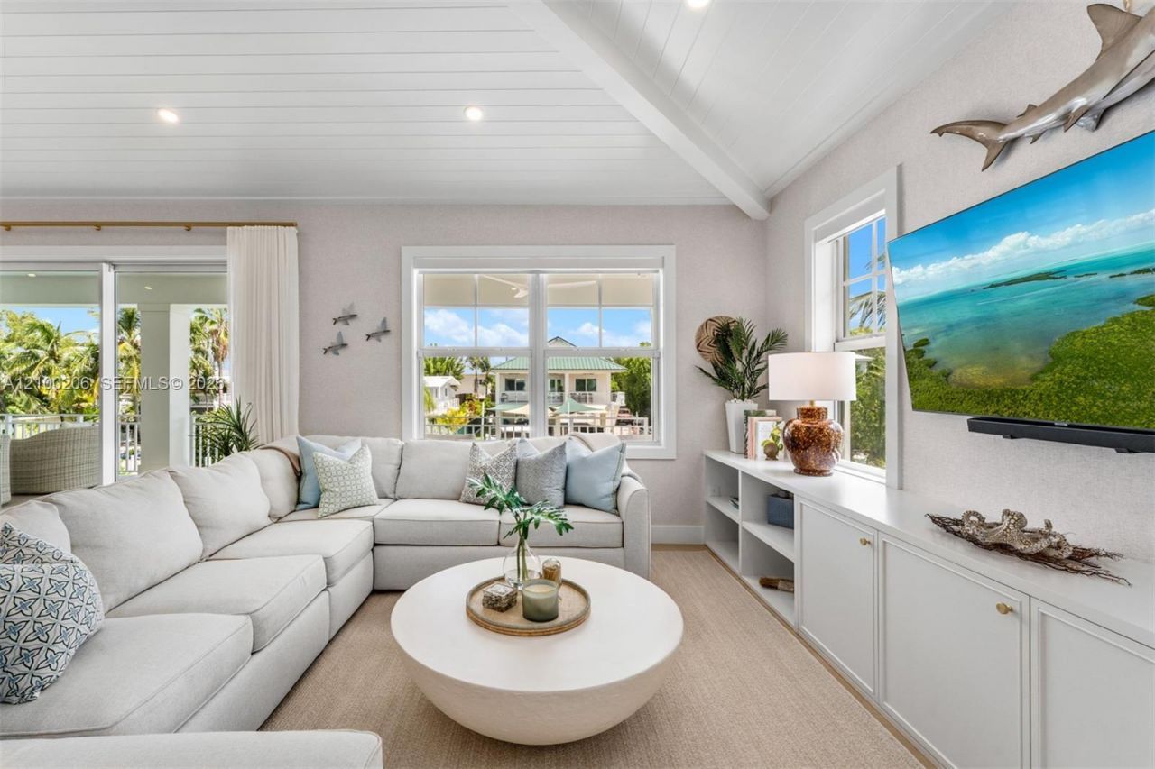 226 Navajo St , Plantation Key, FL 33070 Photo