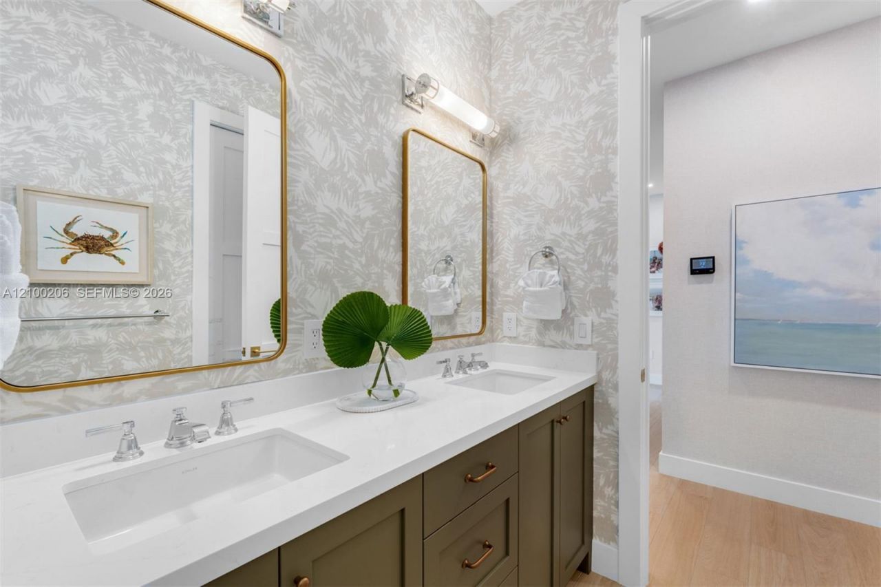 226 Navajo St , Plantation Key, FL 33070 Photo