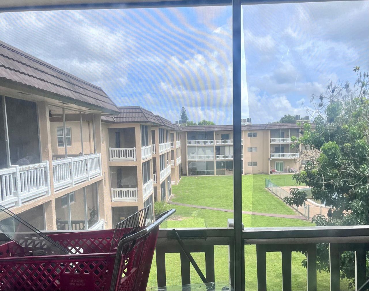 5861 NW 16th Place, Unit 313, Sunrise, FL 33313 Photo
