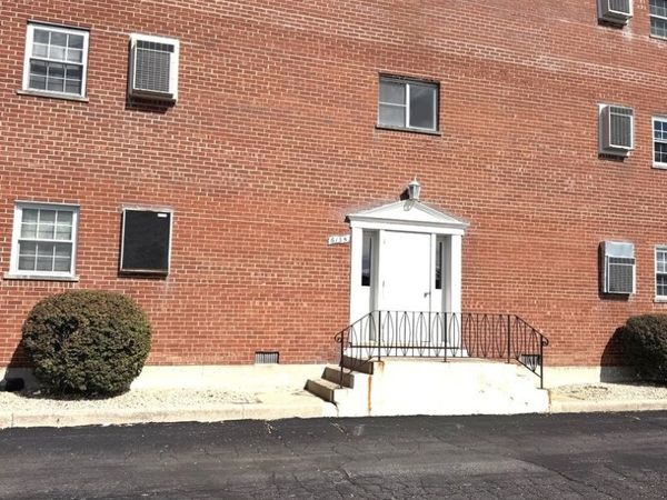 6135 W 94th Street, Unit A3, Oak Lawn, IL 60453