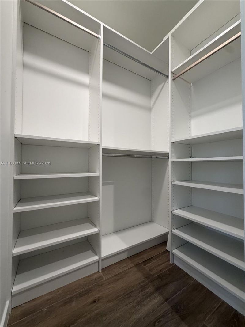 529 SW 11th St , Unit 203, Miami, FL 33129 Photo