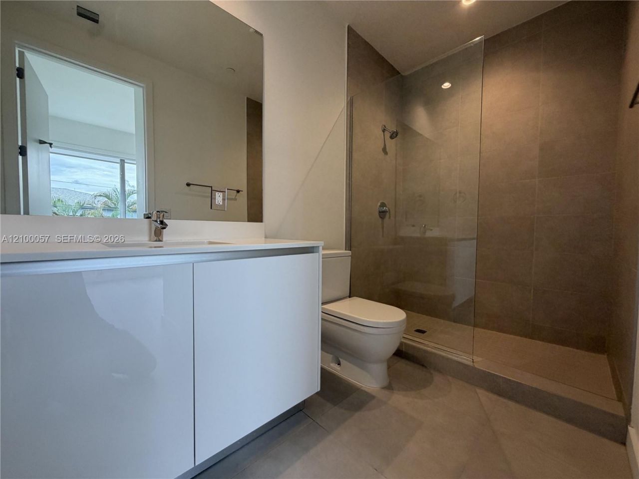529 SW 11th St , Unit 203, Miami, FL 33129 Photo