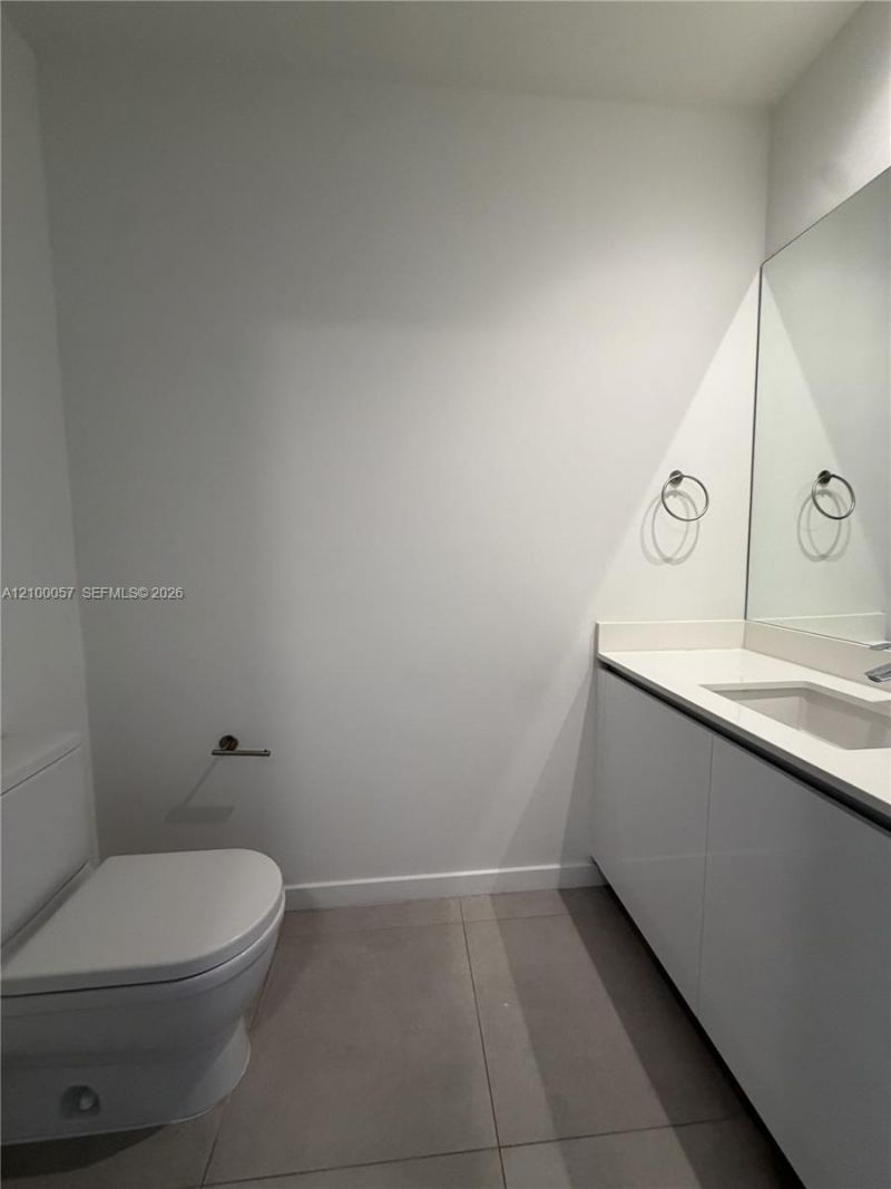 529 SW 11th St , Unit 203, Miami, FL 33129 Photo