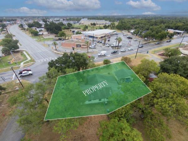 19121 MCDONALD ST, Lytle, TX 78052