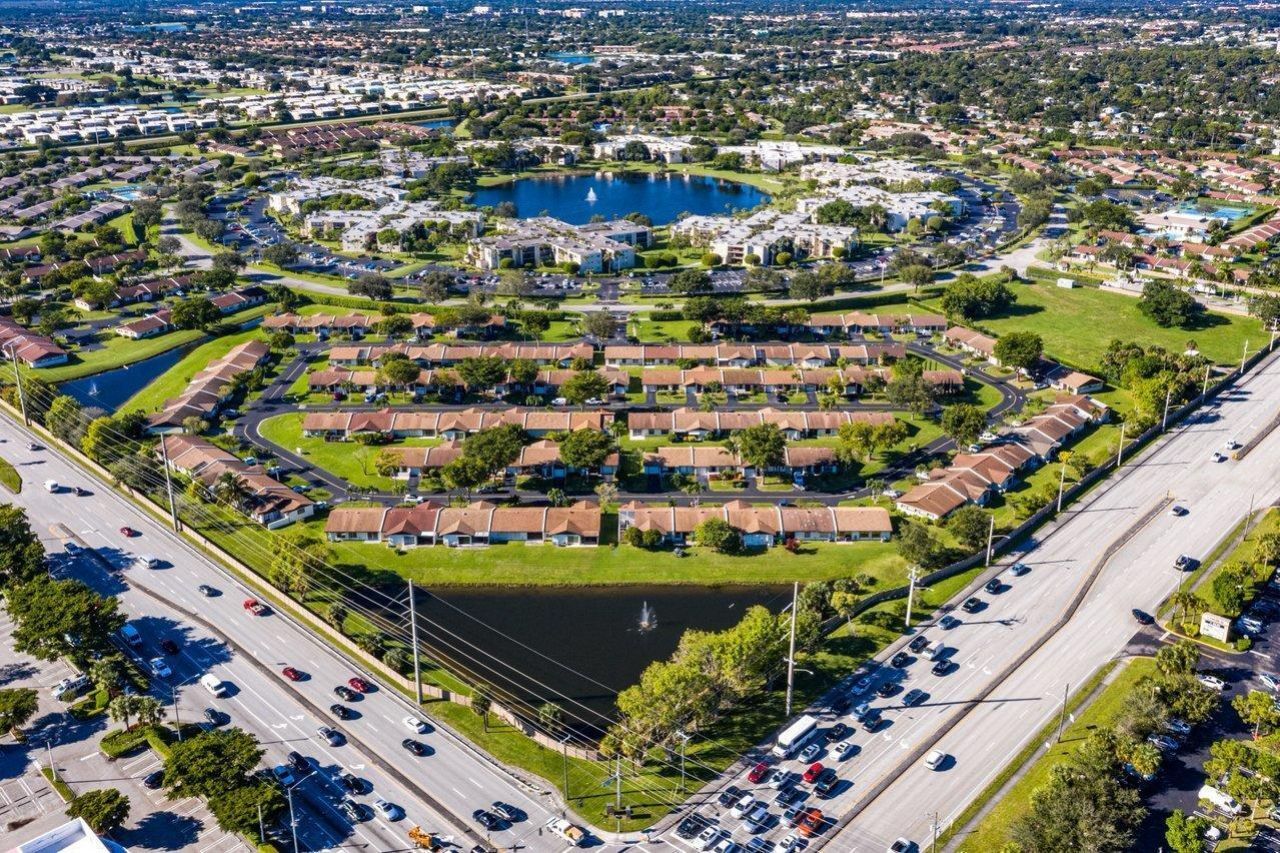 5130 Las Verdes Circle, Unit 121, Delray Beach, FL 33484 Photo