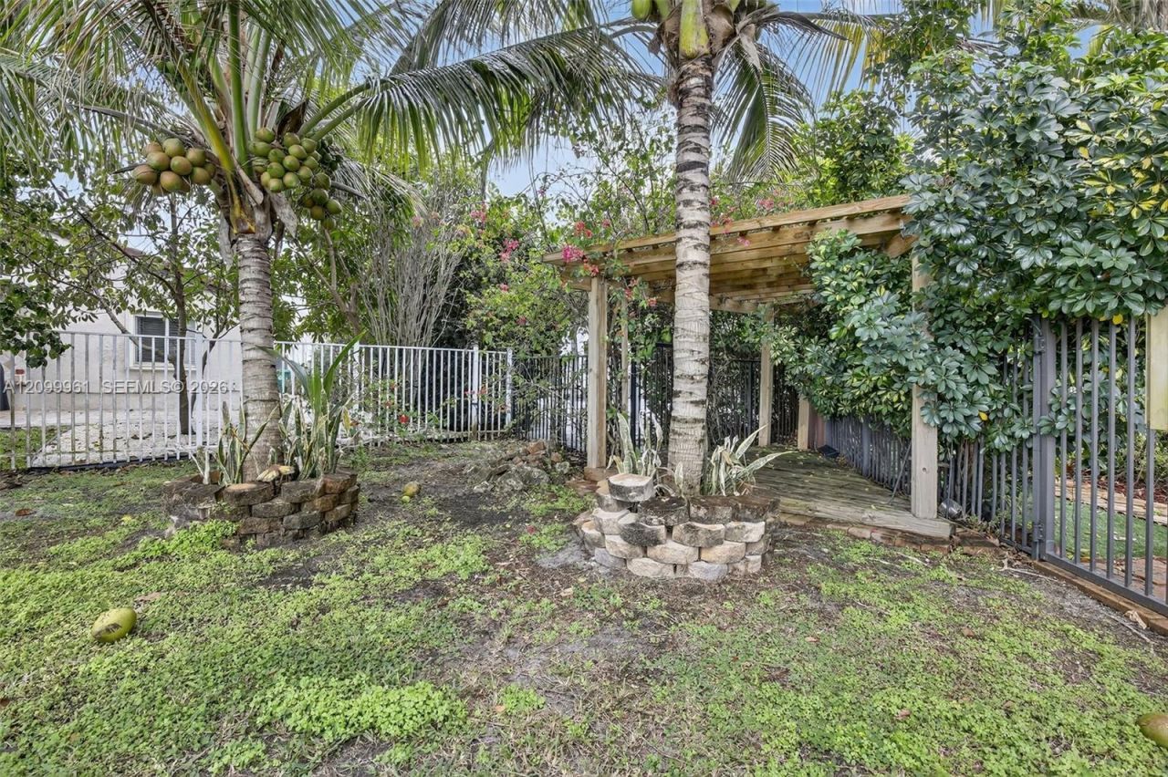 10755 SW 17th Pl , Davie, FL 33324 Photo