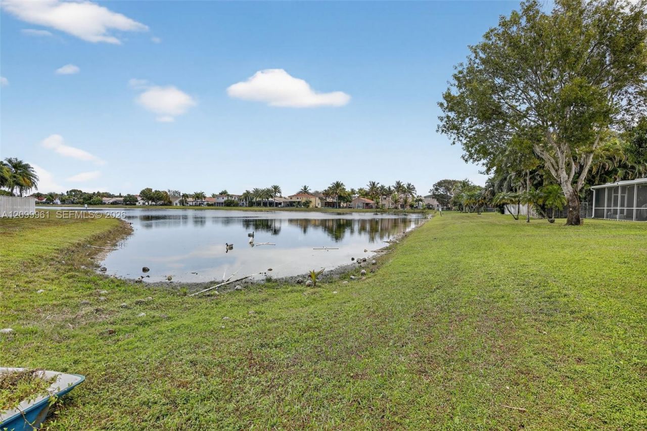 10755 SW 17th Pl , Davie, FL 33324 Photo