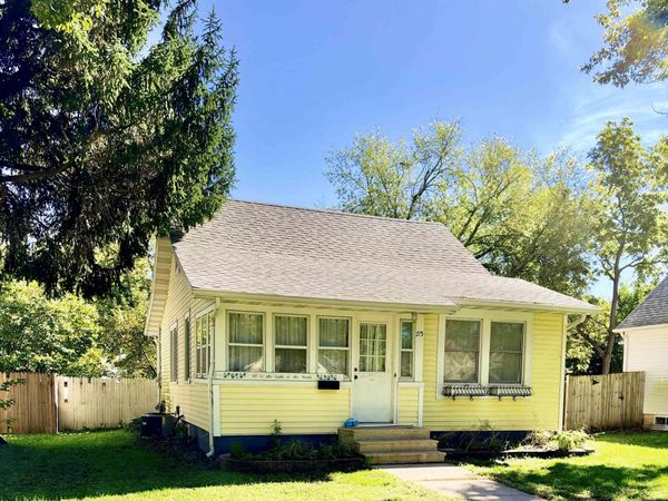 715 GENESEO ST, Storm Lake, IA 50588