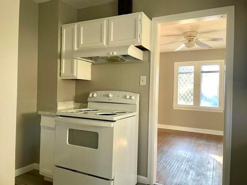1008 S Cassingham Road, Columbus, OH 43209 Photo 11