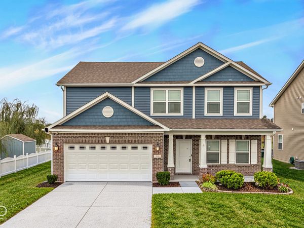 394 Longleaf Lane , Greenfield, IN 46140
