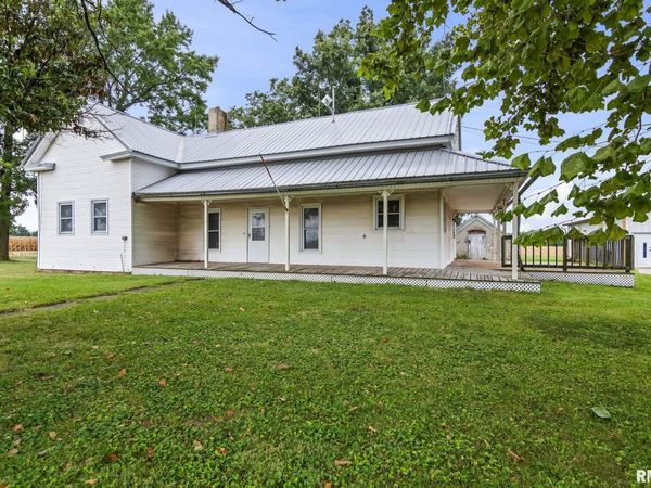 1219 Covered Bridge Road, Chatham, IL 62536