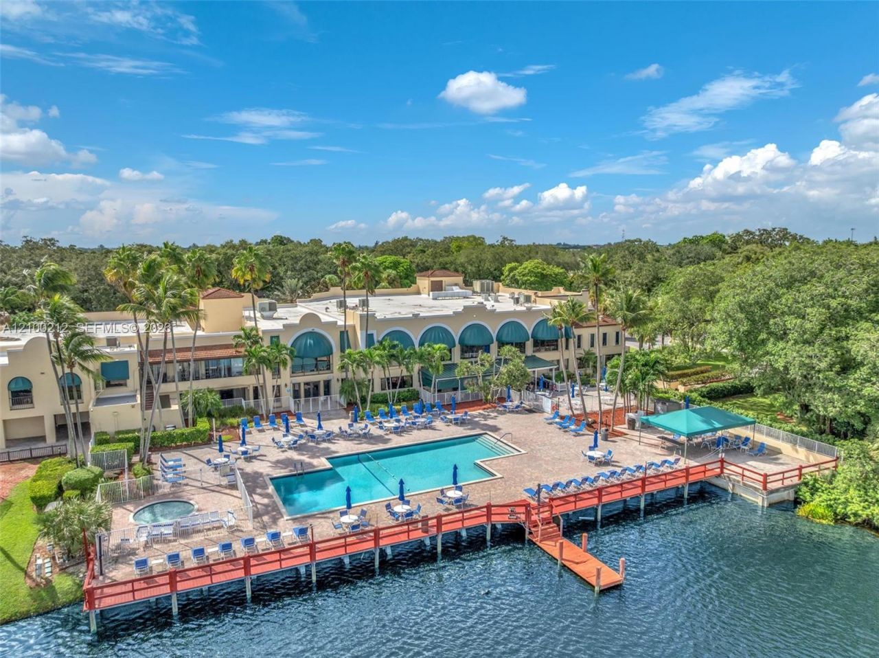 1530 Whitehall Dr, Unit 302, Davie, FL 33324 Photo