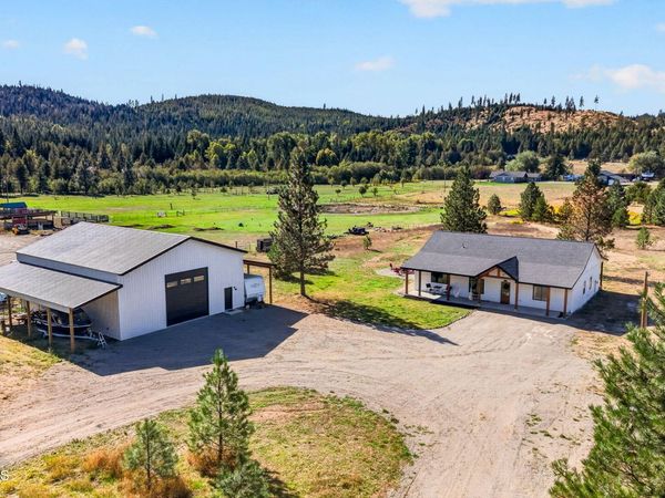 28 Happy'S Ln , Priest River, ID 83856