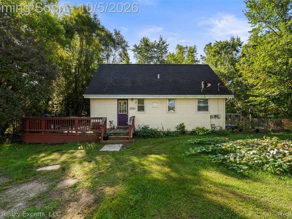 6108 Dryden Road, Almont Township, Mi 48428
