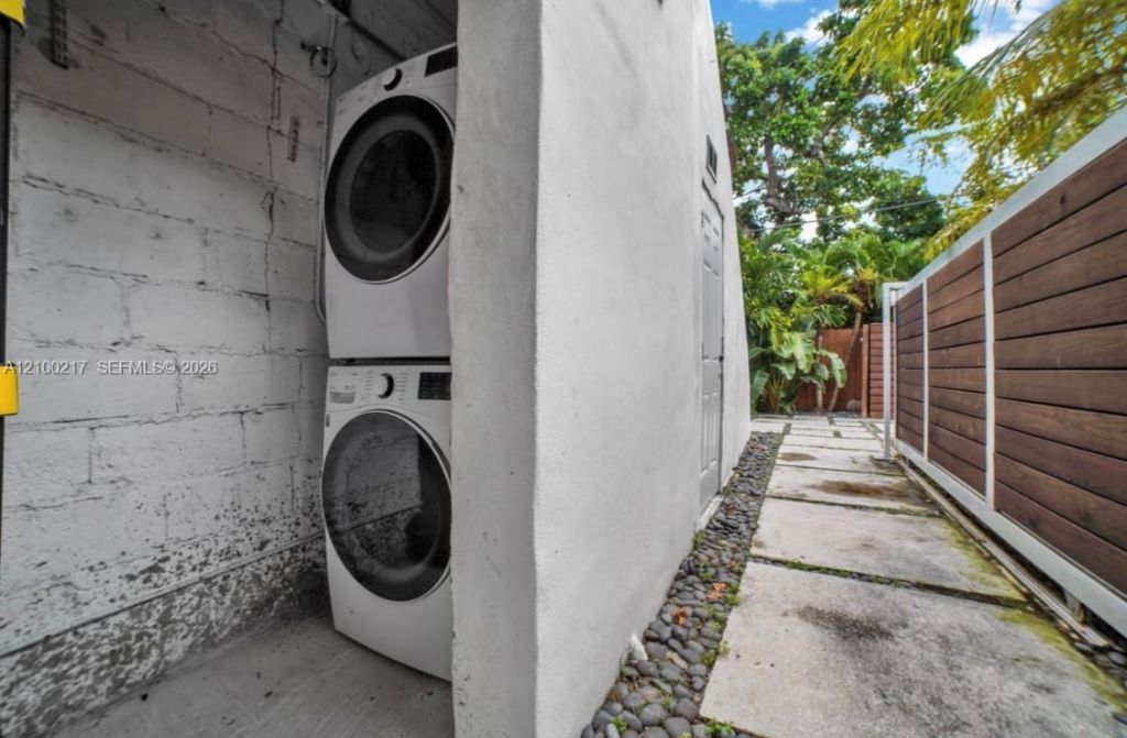 524 NW 35th St , Unit 1, Miami, FL 33127 Photo