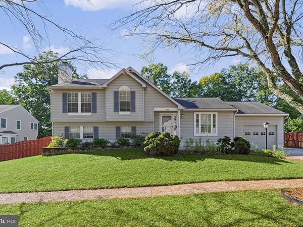 860 SNOW VALLEY LANE, ODENTON, MD 21113