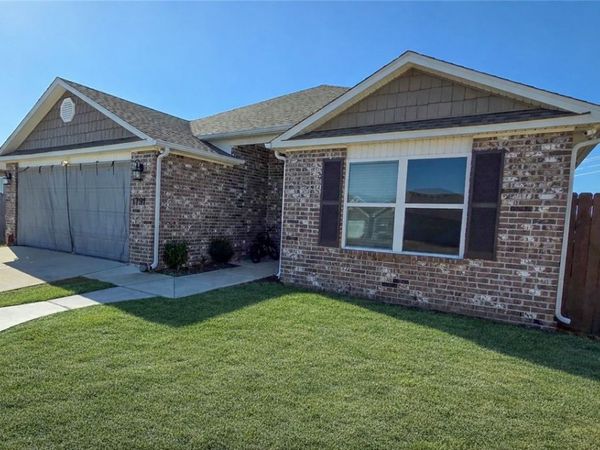 1791 Greenbank Drive, Centerton, AR 72719