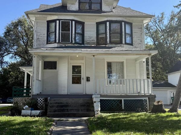 263 FULTON Street, Galesburg, IL 61401