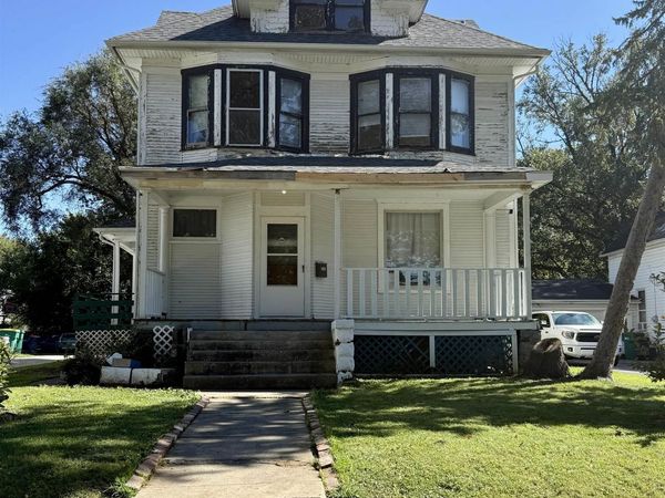 263 FULTON Street, Galesburg, IL 61401